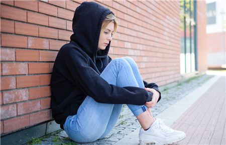 13岁孩子不愿意上学怎么办
