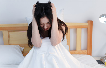  如何克服自卑心理 掌握几招轻松解决！