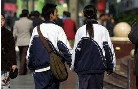 14岁的孩子早恋