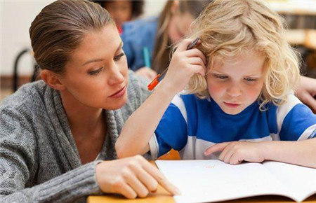 孩子不想上学而撒谎怎么办