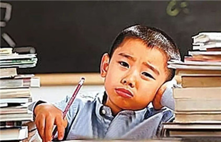 高一学生不上学在家里怎么办