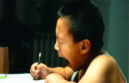 家长如何配合老师的工作？