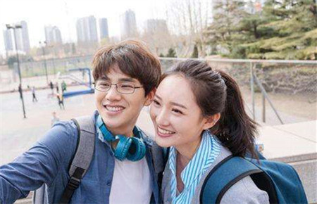 女孩子早恋怎么教育