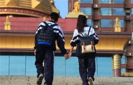 如何对待早恋的孩子