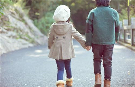 青少年早恋如何引导