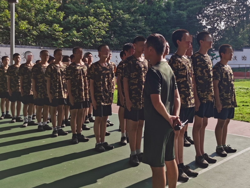 打架,孩子叛逆期教育学校