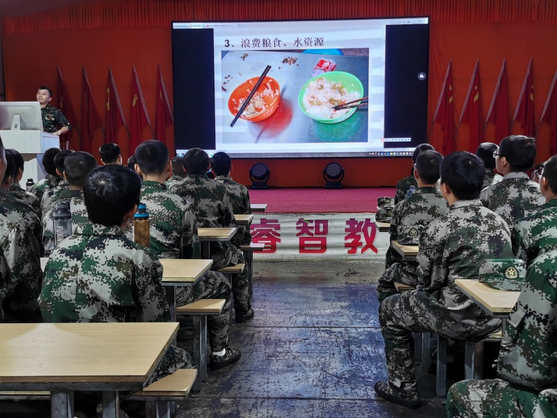 从小事做起，以德律己，新起点教育专门学校
