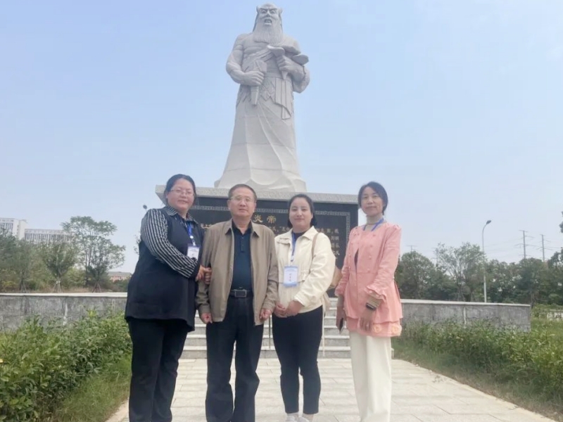 学无止境 勇攀高峰，新起点青少年特训学校