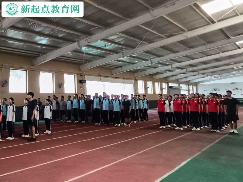 叛逆孩子封闭教育学校举行队列会操