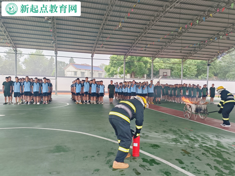 叛逆学生教育学校校园消防演练活动