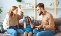孩子总是和妈妈顶嘴怎么办 掌握好这几招 轻松解决！