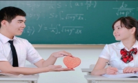 家长发现高三的儿子在谈恋爱怎么办